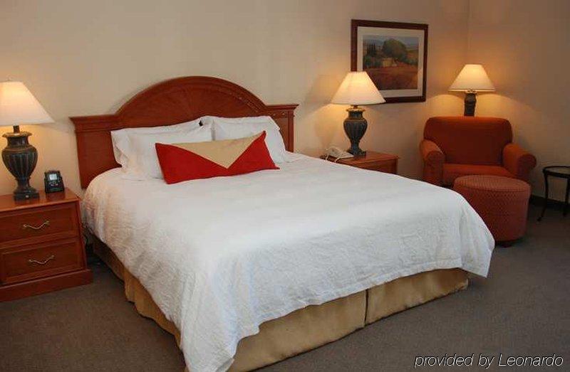 Hilton Garden Inn Louisville East Cameră foto